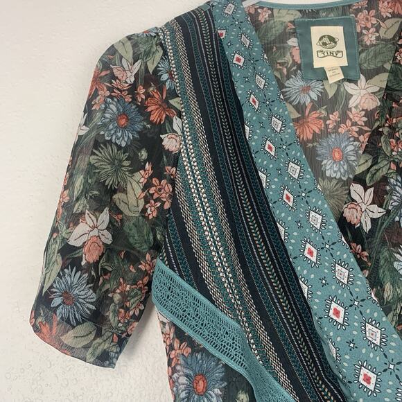 Tiny Anthropologie Shirt Womens Small Wrap Blouse Boho Fairycore‎ Mixed Print S - Picture 3 of 9
